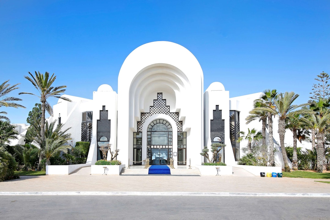 Hôtel Radisson Blu — Djerba — Agencement commercial sur mesure Ligne Apollon